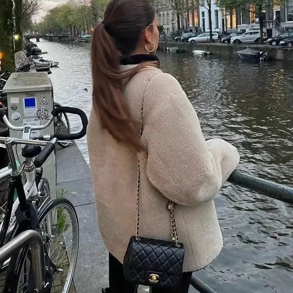 Elegant Cream Women's Coat sherpa faux fur women jacket oversized retro - Picture 1 of 9
